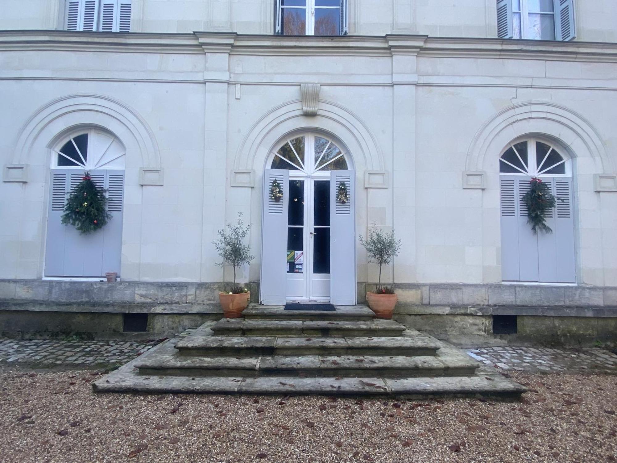 Bed and Breakfast La Grande Carree Сен-Сир-сюр-Луар Экстерьер фото