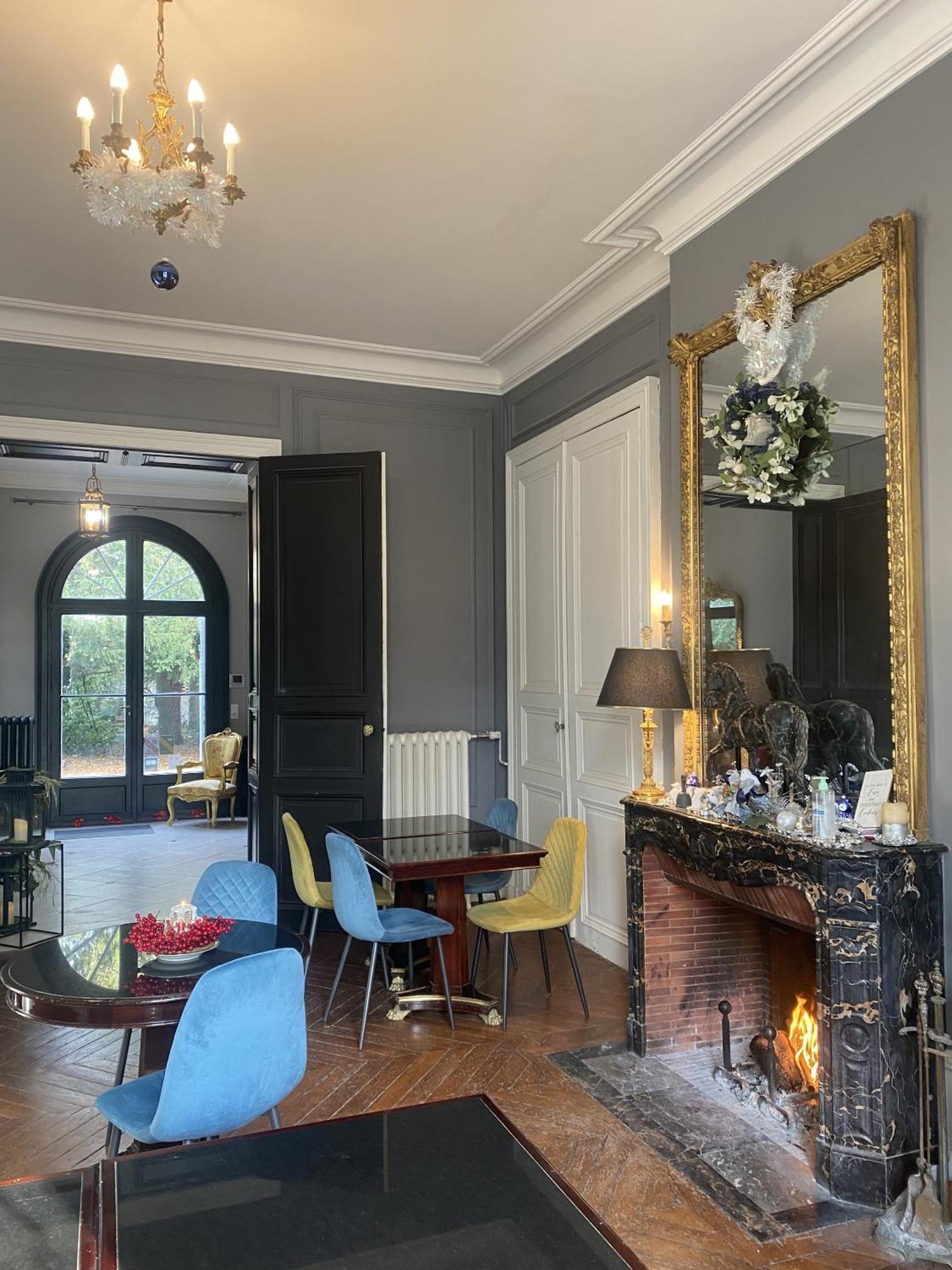 Bed and Breakfast La Grande Carree Сен-Сир-сюр-Луар Экстерьер фото