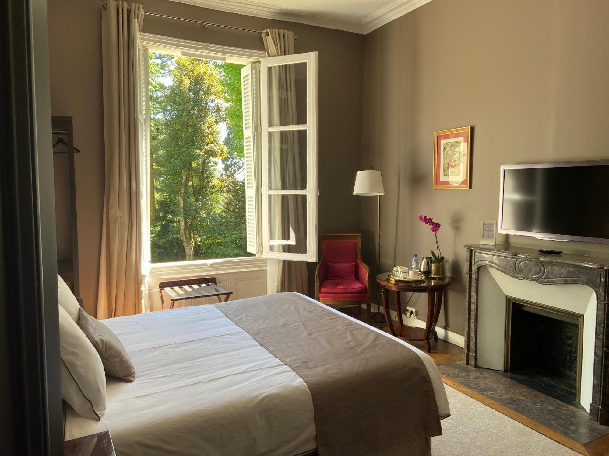 Bed and Breakfast La Grande Carree Сен-Сир-сюр-Луар Номер фото