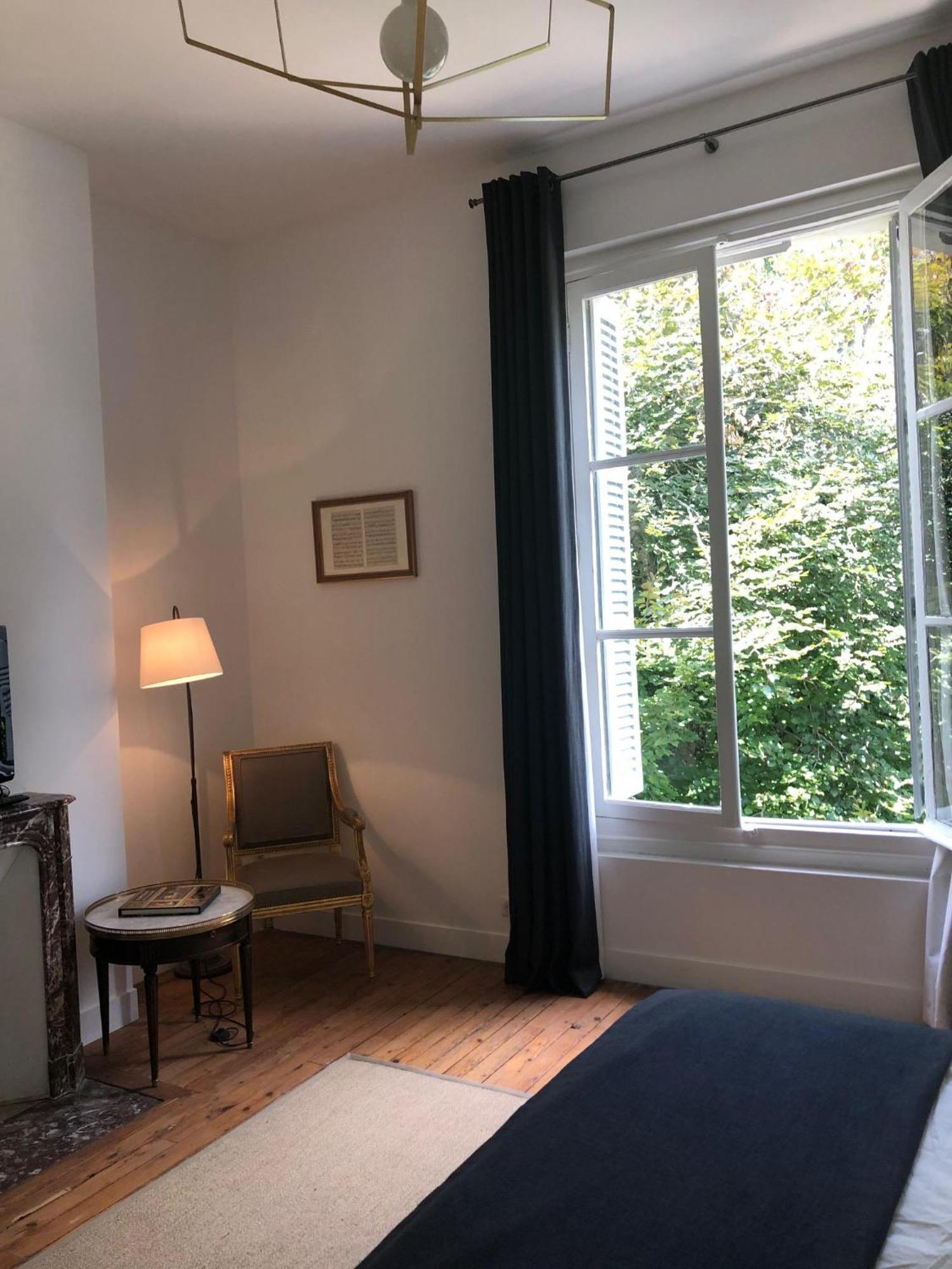 Bed and Breakfast La Grande Carree Сен-Сир-сюр-Луар Экстерьер фото